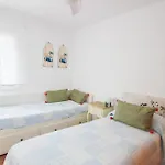Acogedor Adosado Con Piscina Solo Familias Y Parejas
